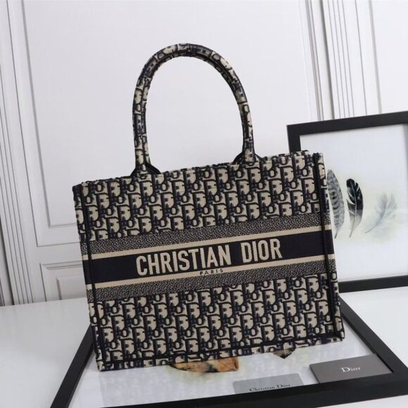 Dior | Shoes | New Authentic Christian Dior Oblique Book Tote Medium ...
